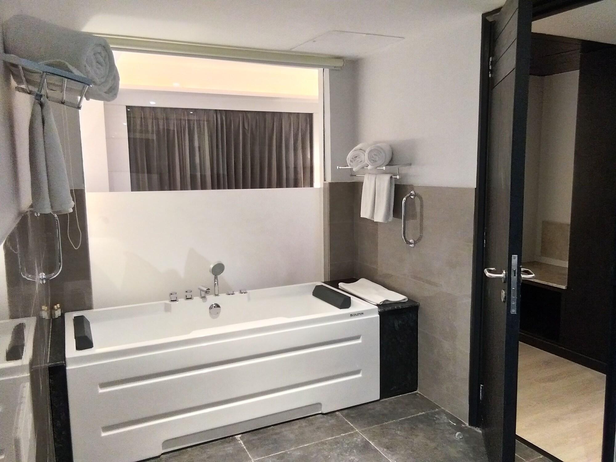Ramada Encore Dzsálandhár Kültér fotó